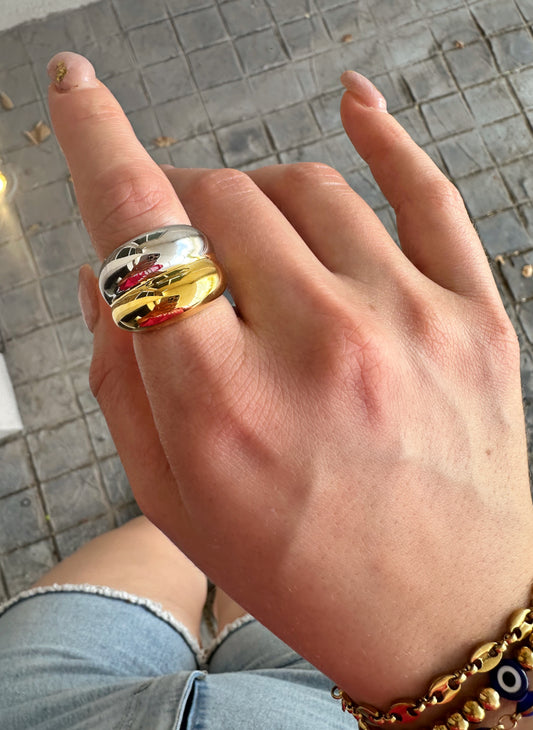 Anillo dorado y plateado