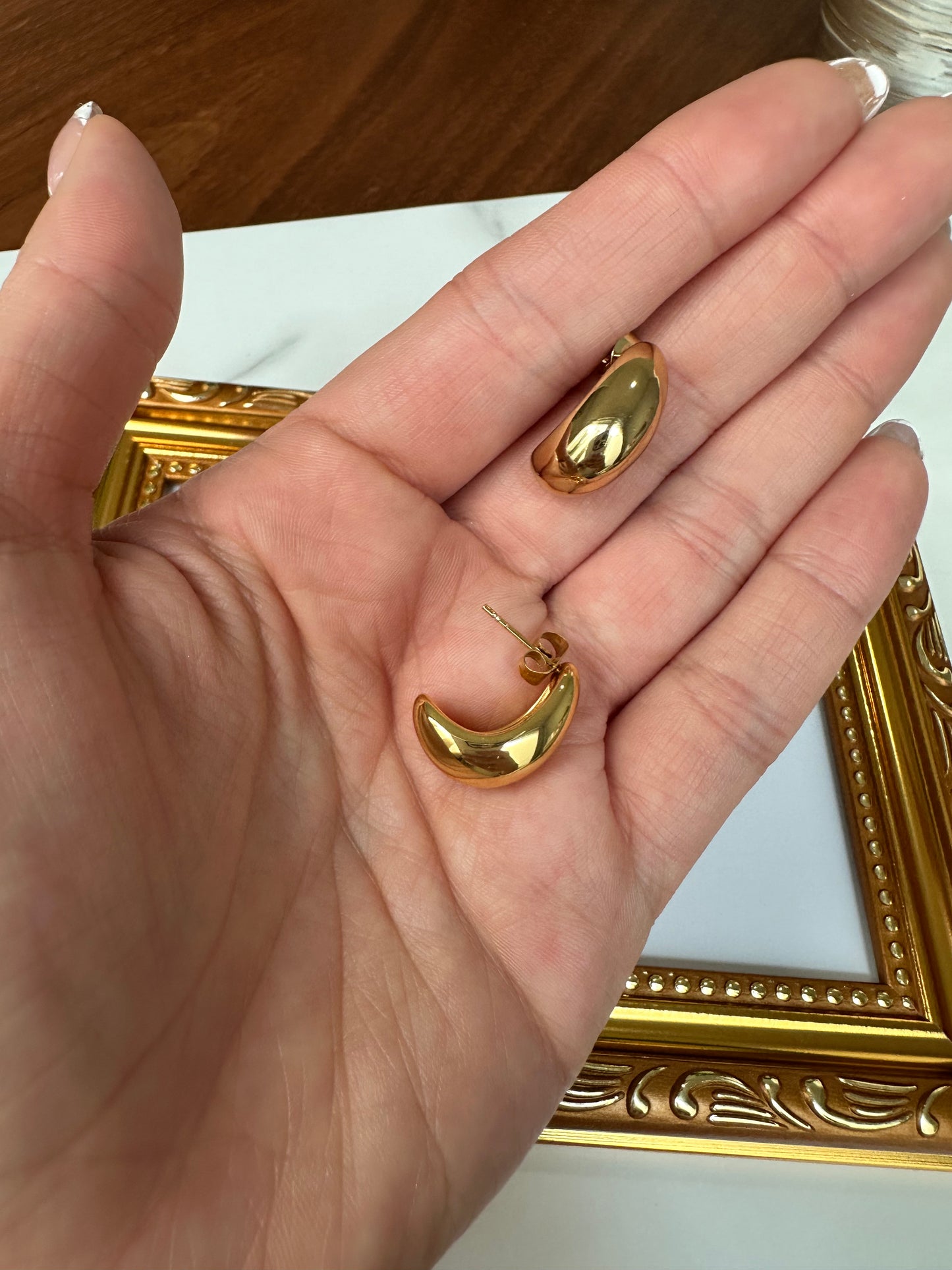 Aretes dorados